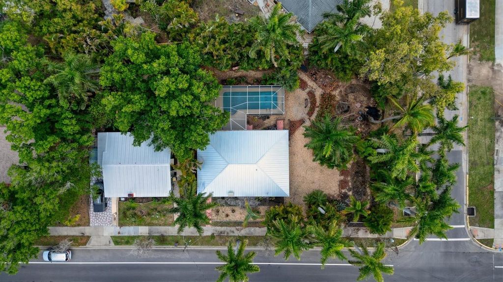 Photo of 521 W Olympia Avenue, Punta Gorda, FL 33950 (MLS # C7522980)