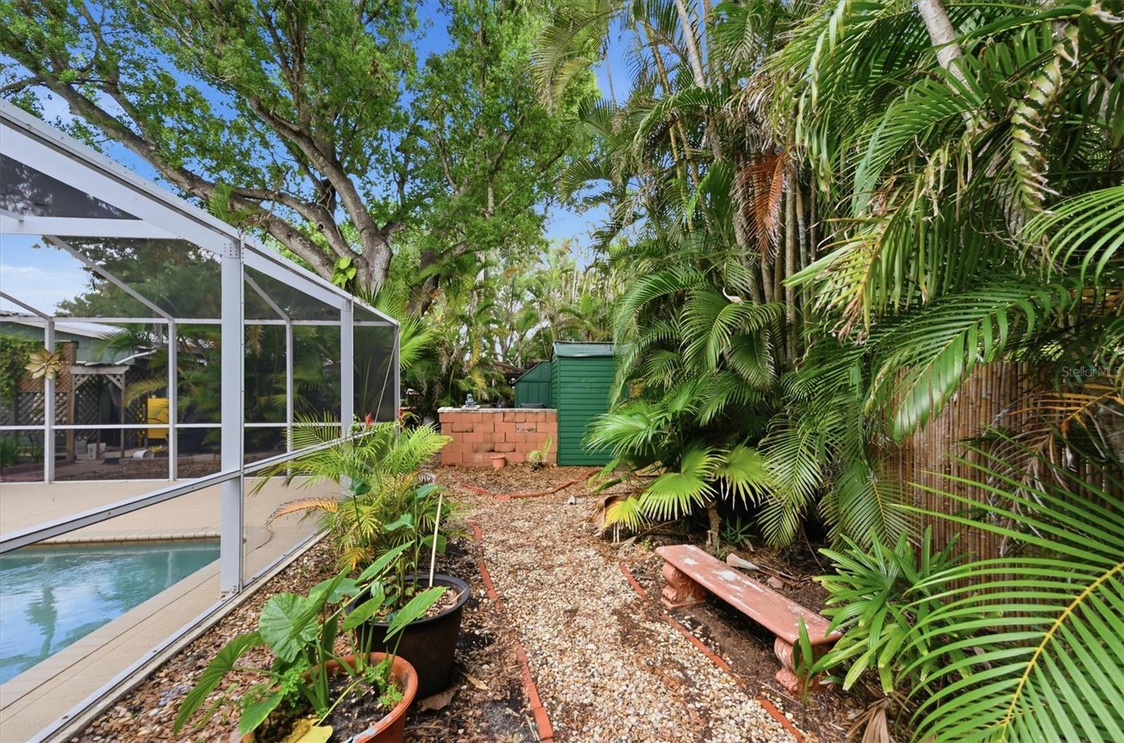 521 W OLYMPIA AVENUE