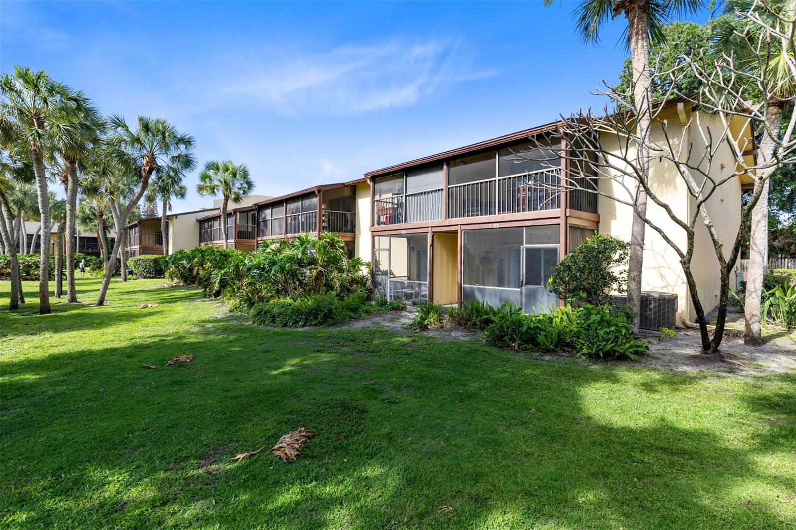 LA COSTA BRAVA LAKESIDE - Residential