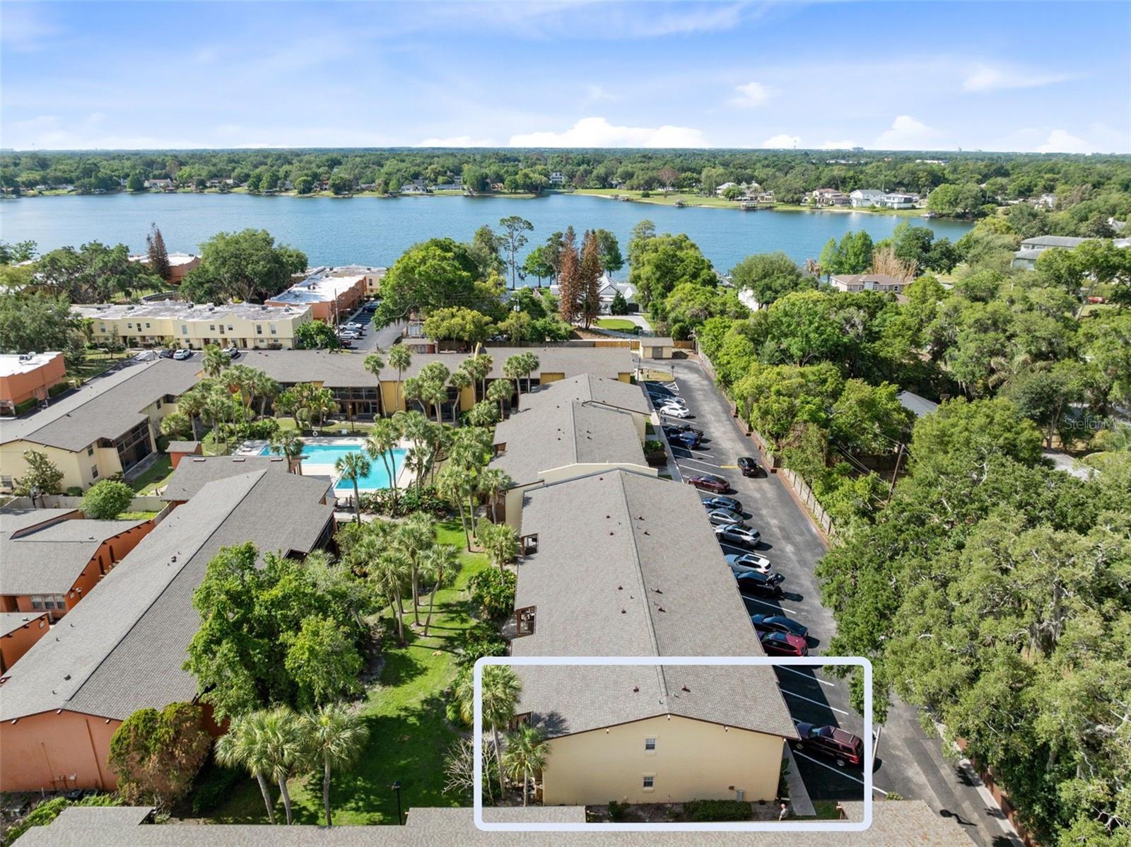 LA COSTA BRAVA LAKESIDE - Residential