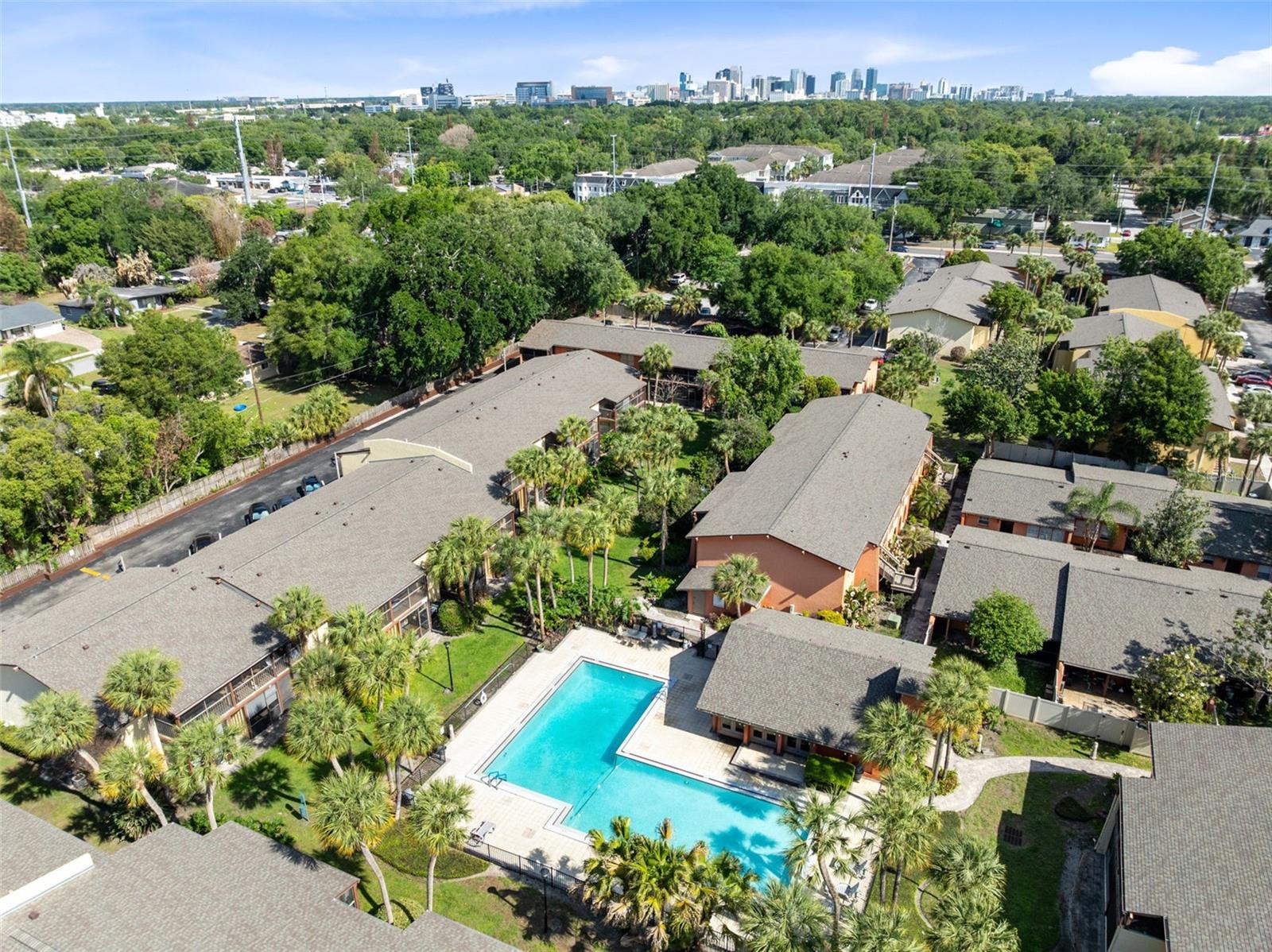 LA COSTA BRAVA LAKESIDE - Residential