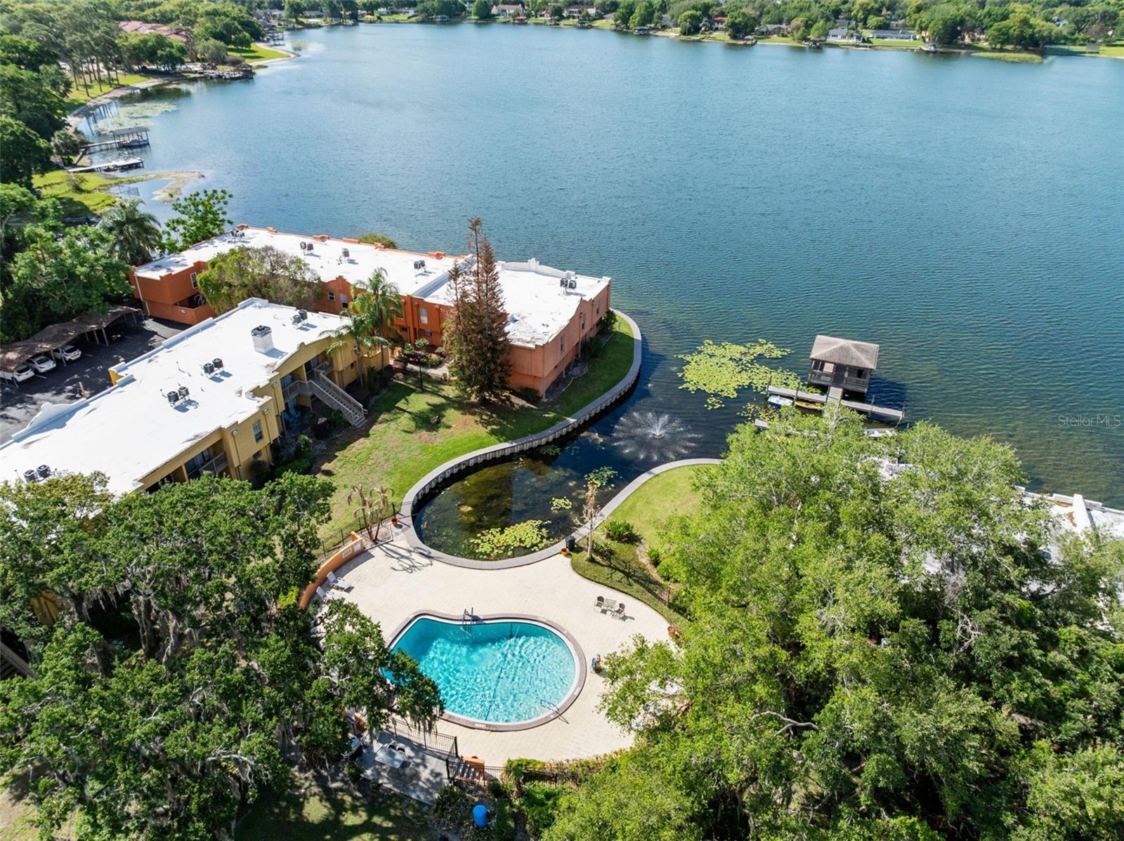 LA COSTA BRAVA LAKESIDE - Residential