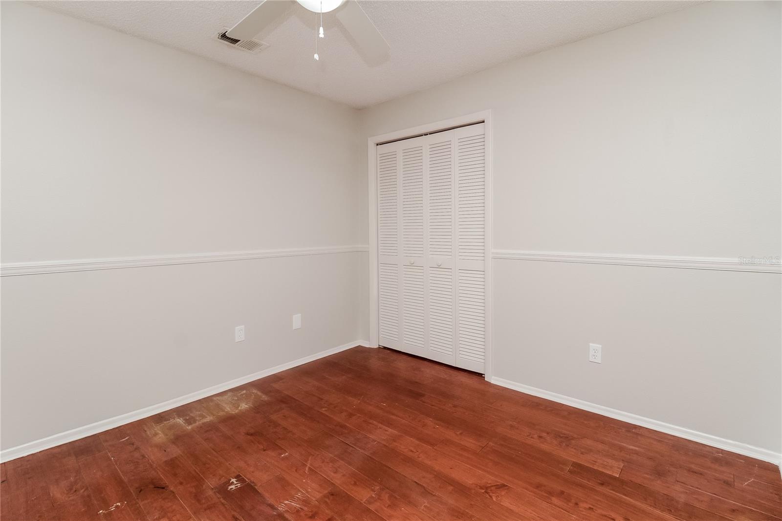 WOODFIELD OAKS - Residential Lease