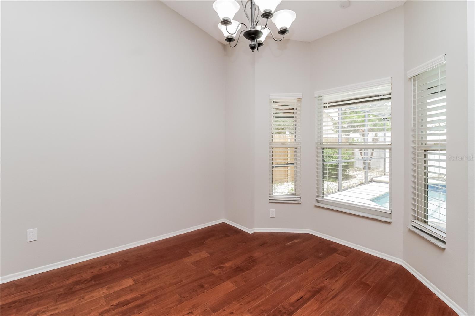 WOODFIELD OAKS - Residential Lease