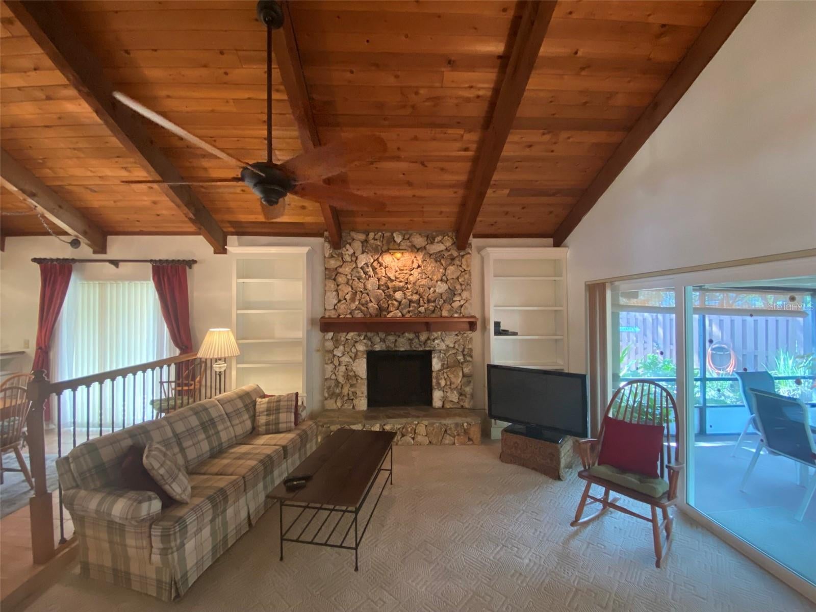 1120 DAPPLED ELM LN LANE