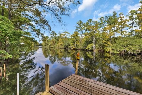 A home in DUNNELLON