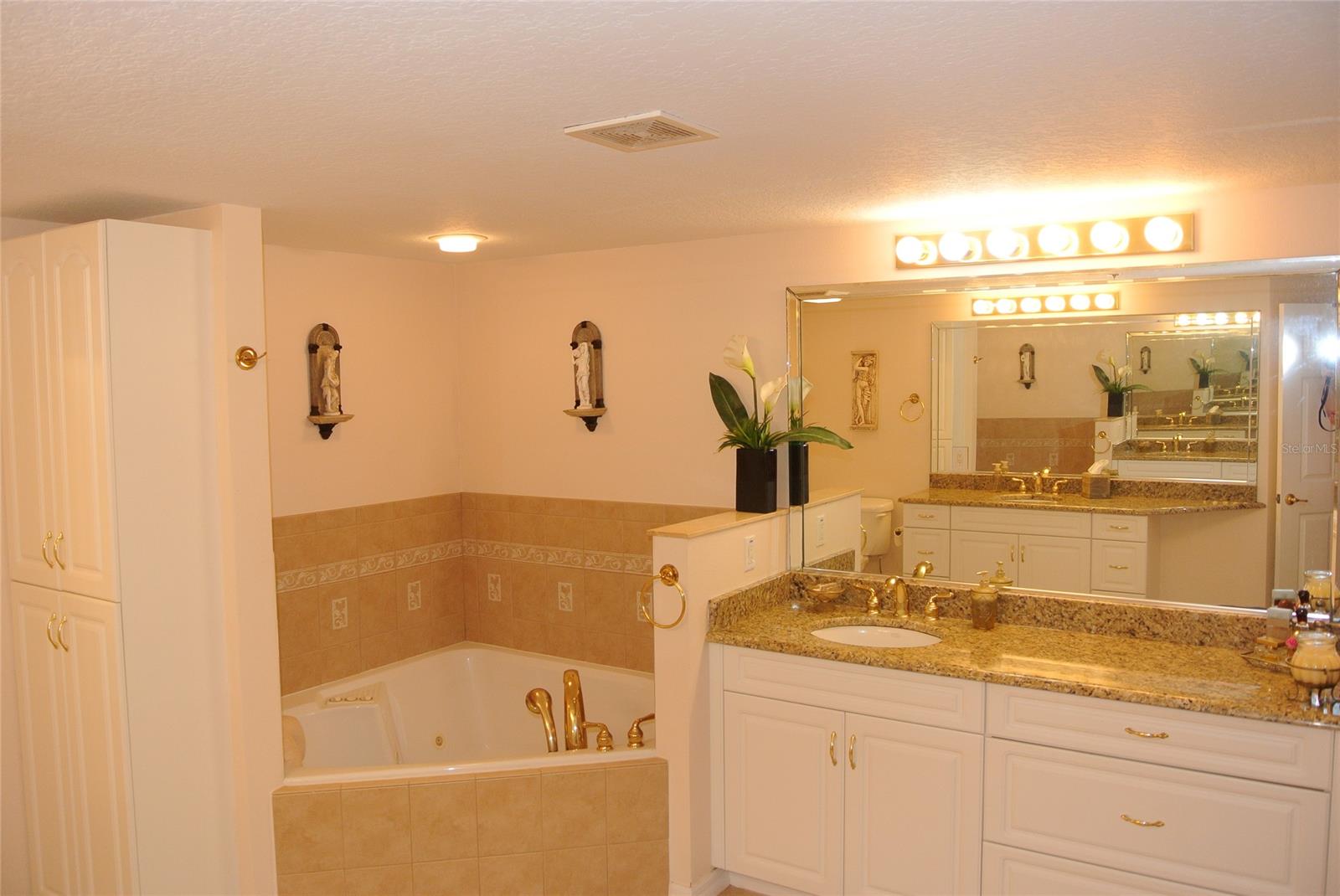 Ocean Walk Condo At Nsb - Residential