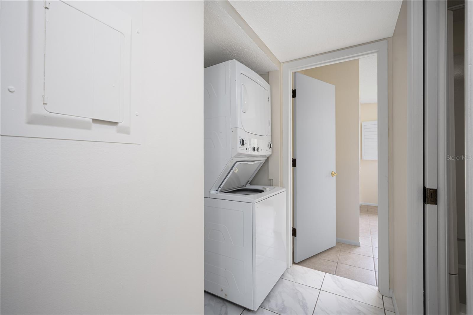 LAS CASAS - Residential Lease
