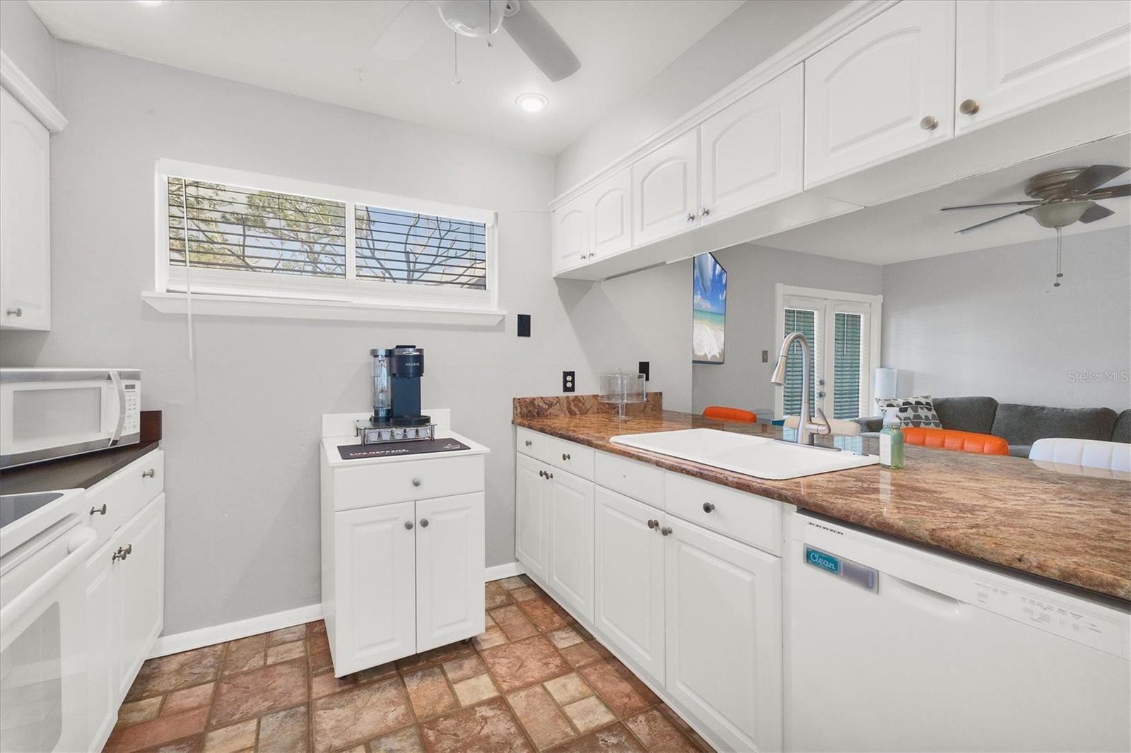 HIDDEN HOLLOW - Residential