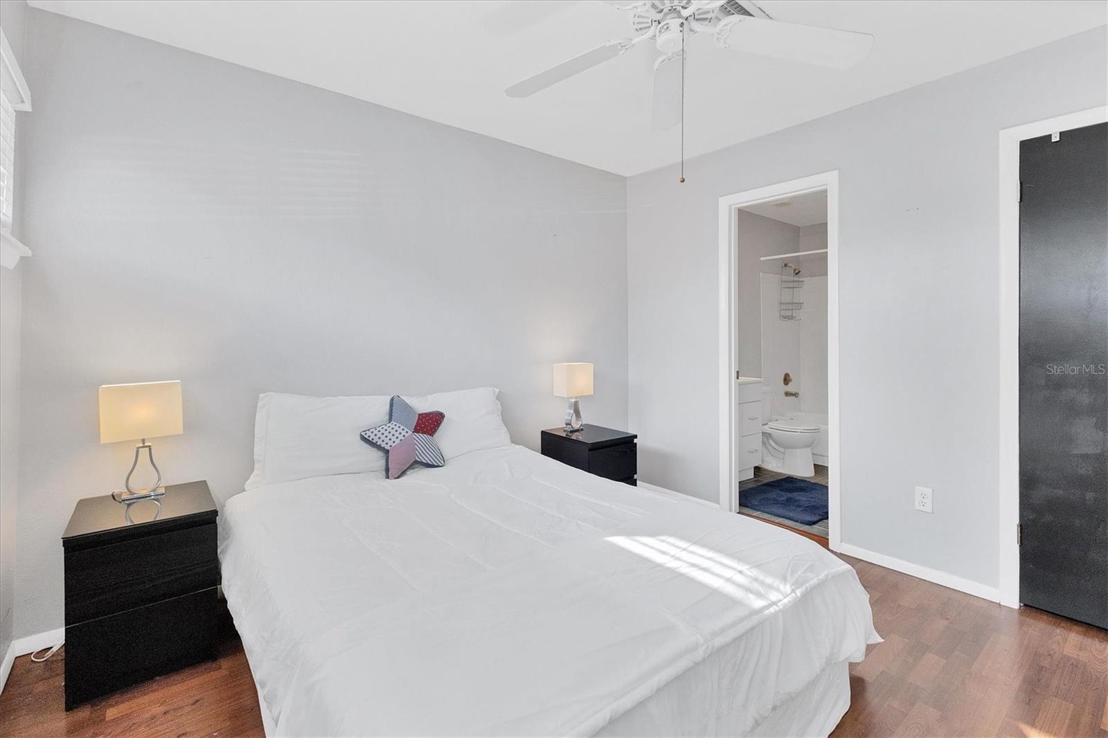 HIDDEN HOLLOW - Residential