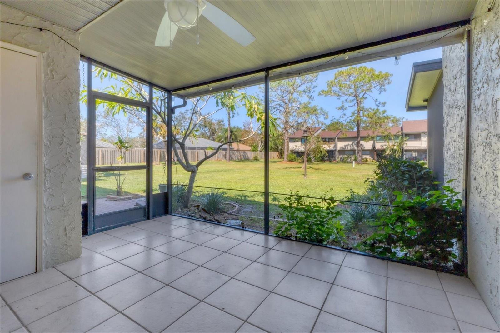 HIDDEN HOLLOW - Residential