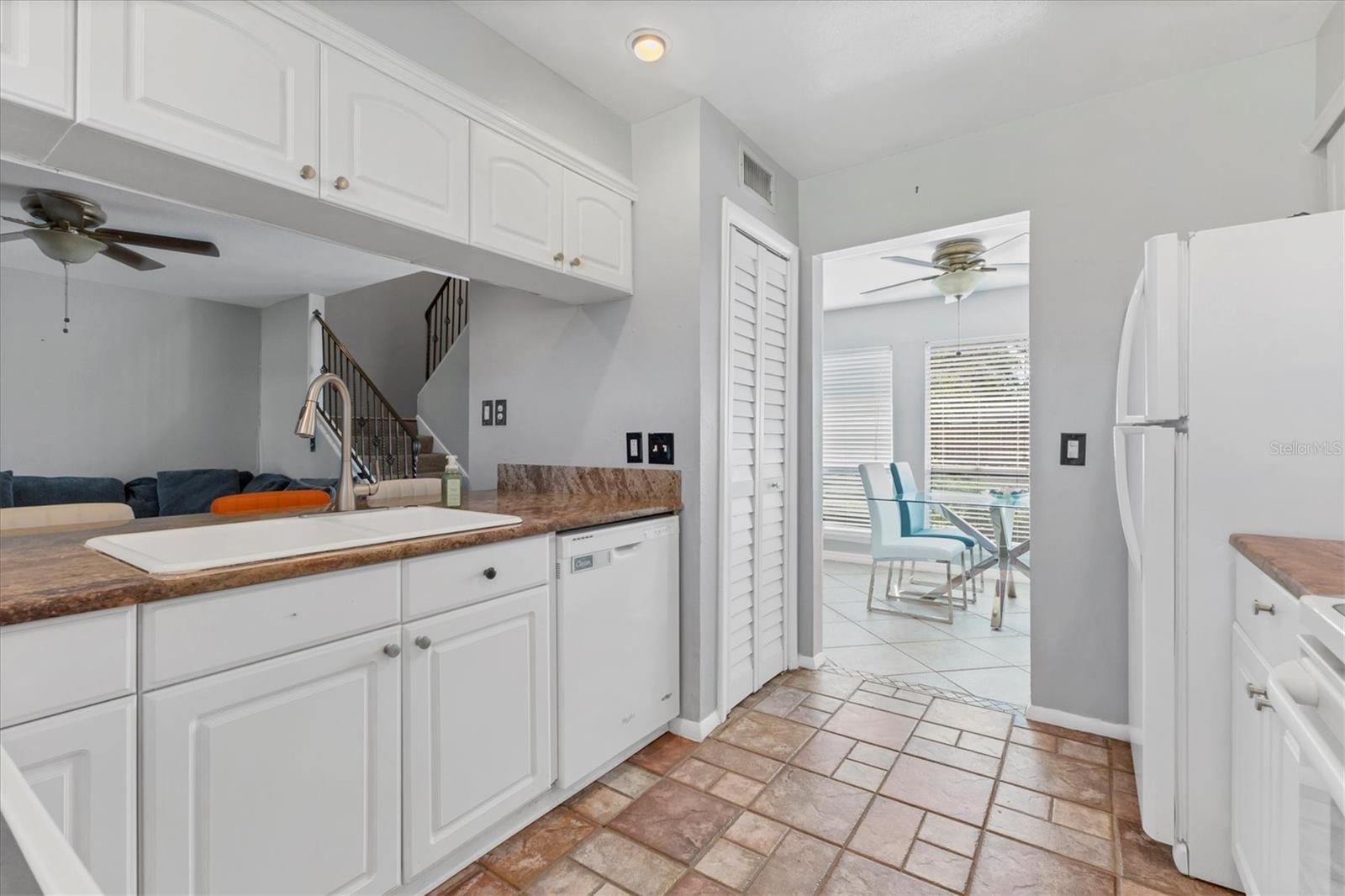 HIDDEN HOLLOW - Residential