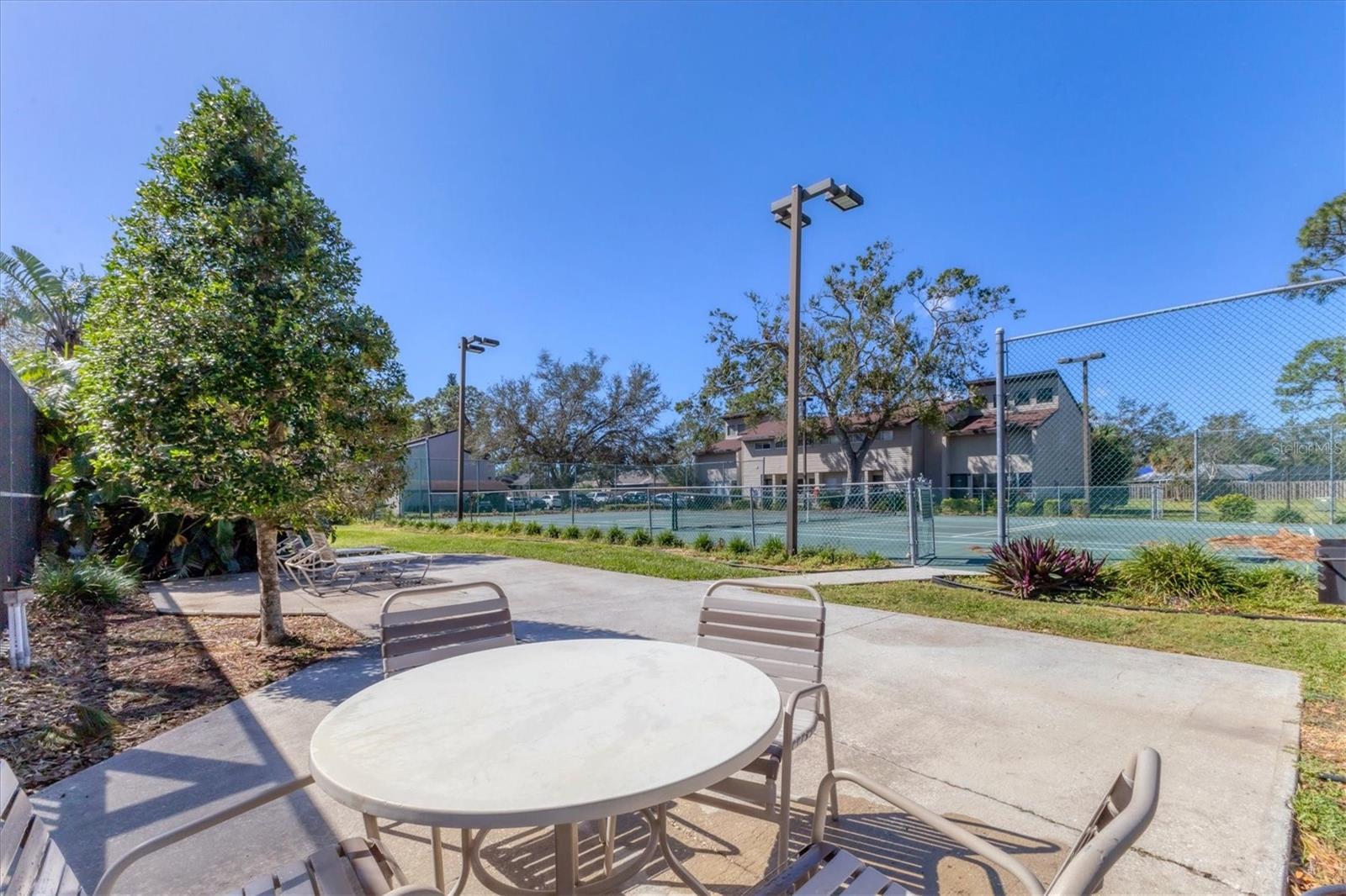 HIDDEN HOLLOW - Residential