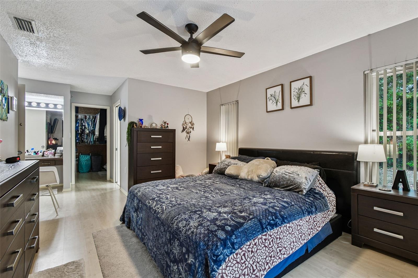 DOVE HOLLOW-UNIT I - Residential