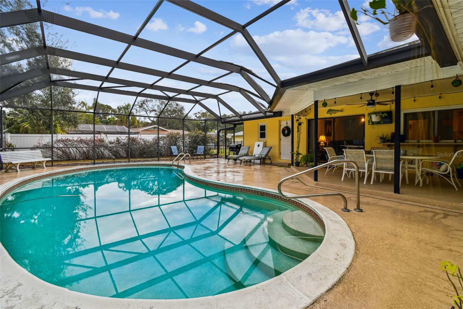 DOVE HOLLOW-UNIT I - Residential