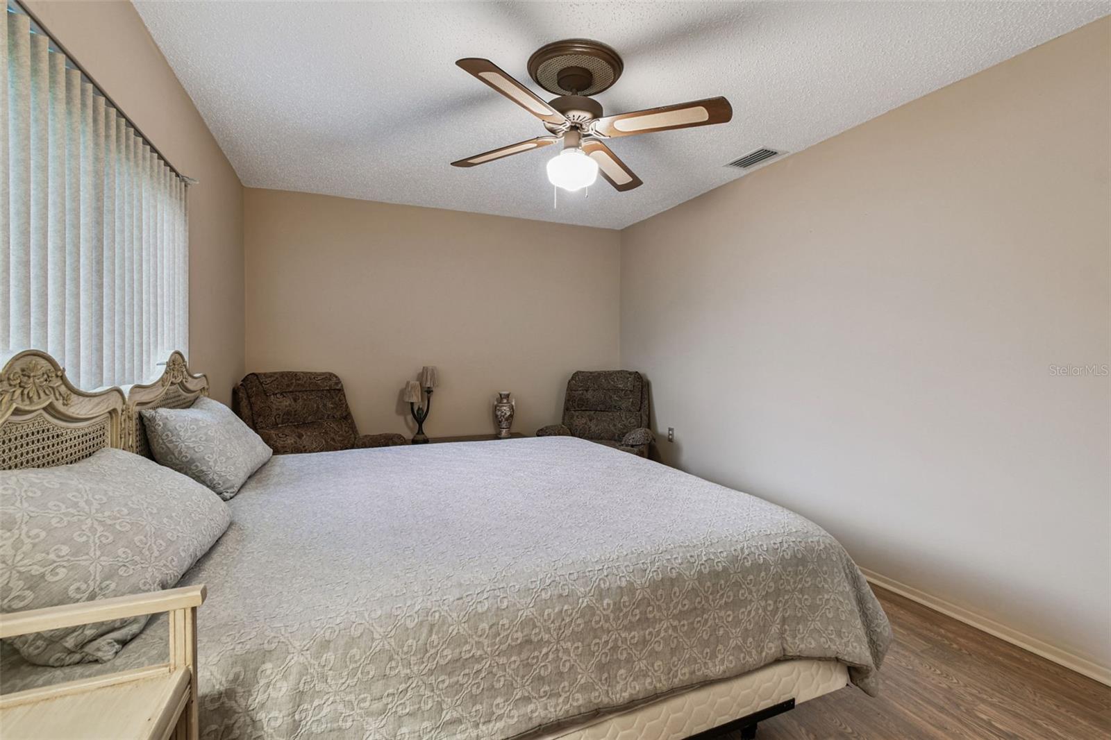 DOVE HOLLOW-UNIT I - Residential