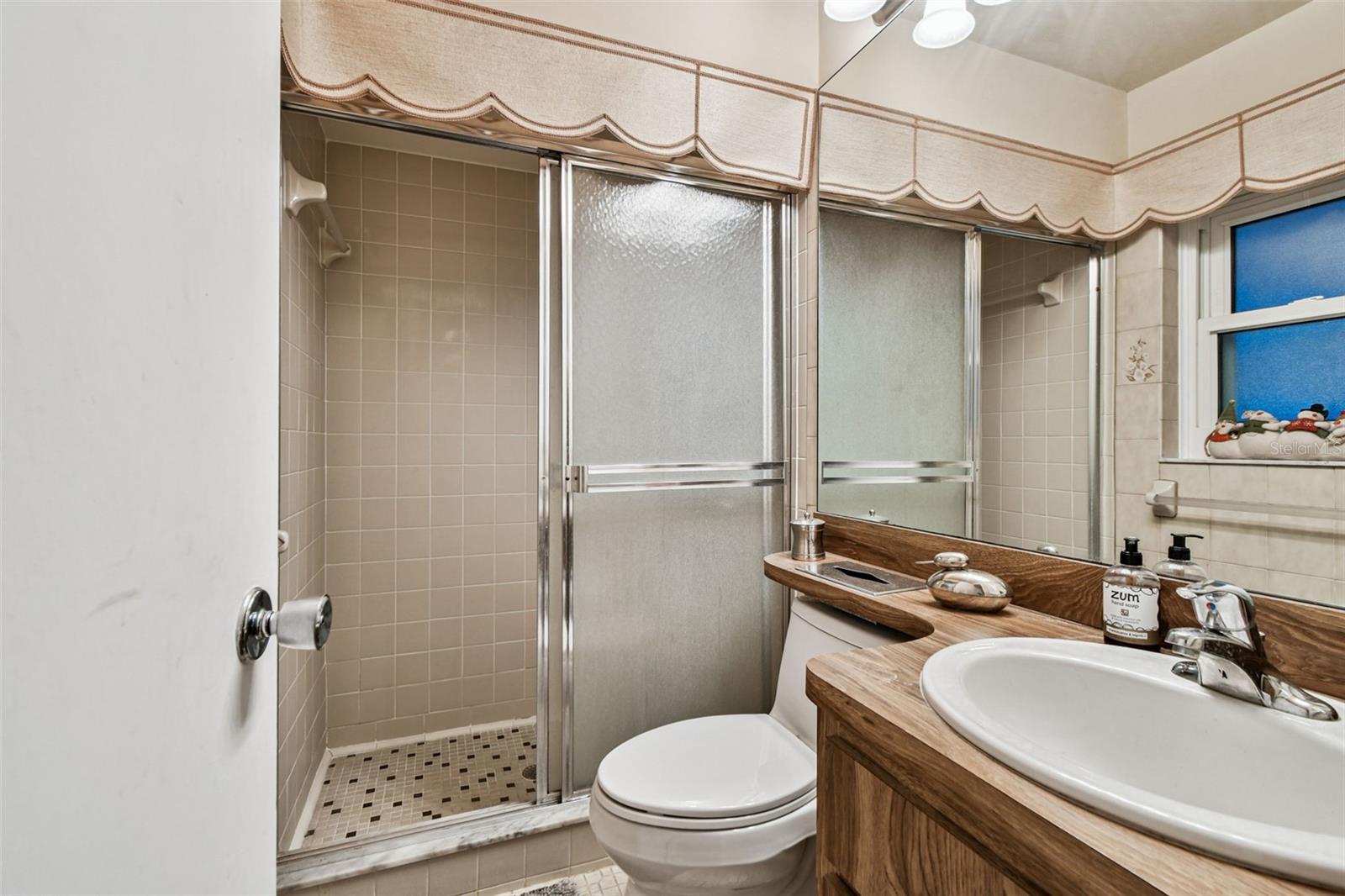 DOVE HOLLOW-UNIT I - Residential