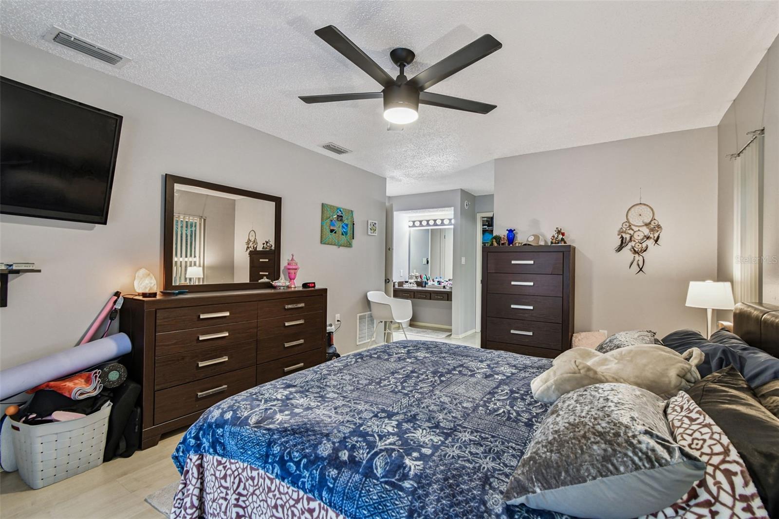 DOVE HOLLOW-UNIT I - Residential