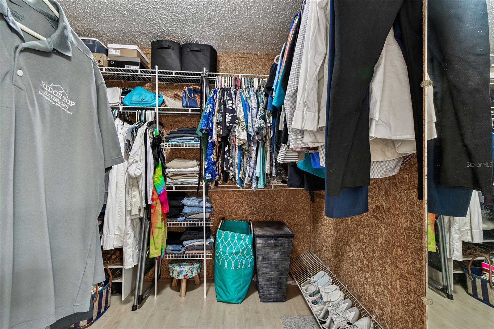 DOVE HOLLOW-UNIT I - Residential