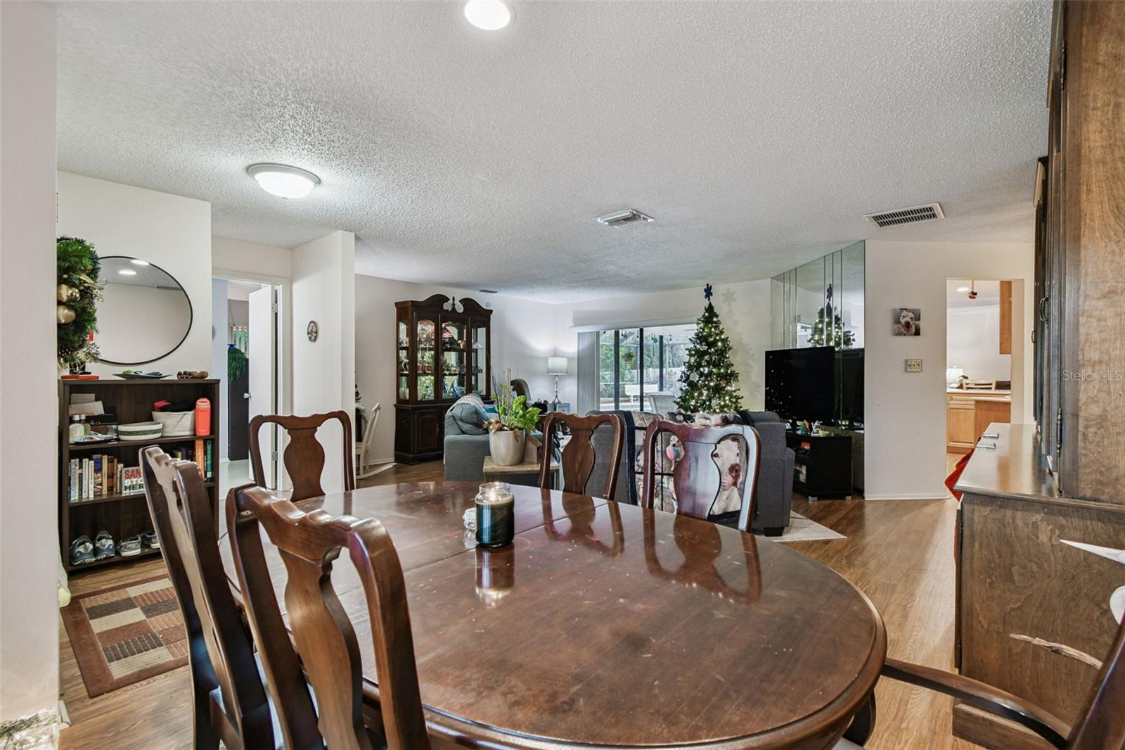 DOVE HOLLOW-UNIT I - Residential