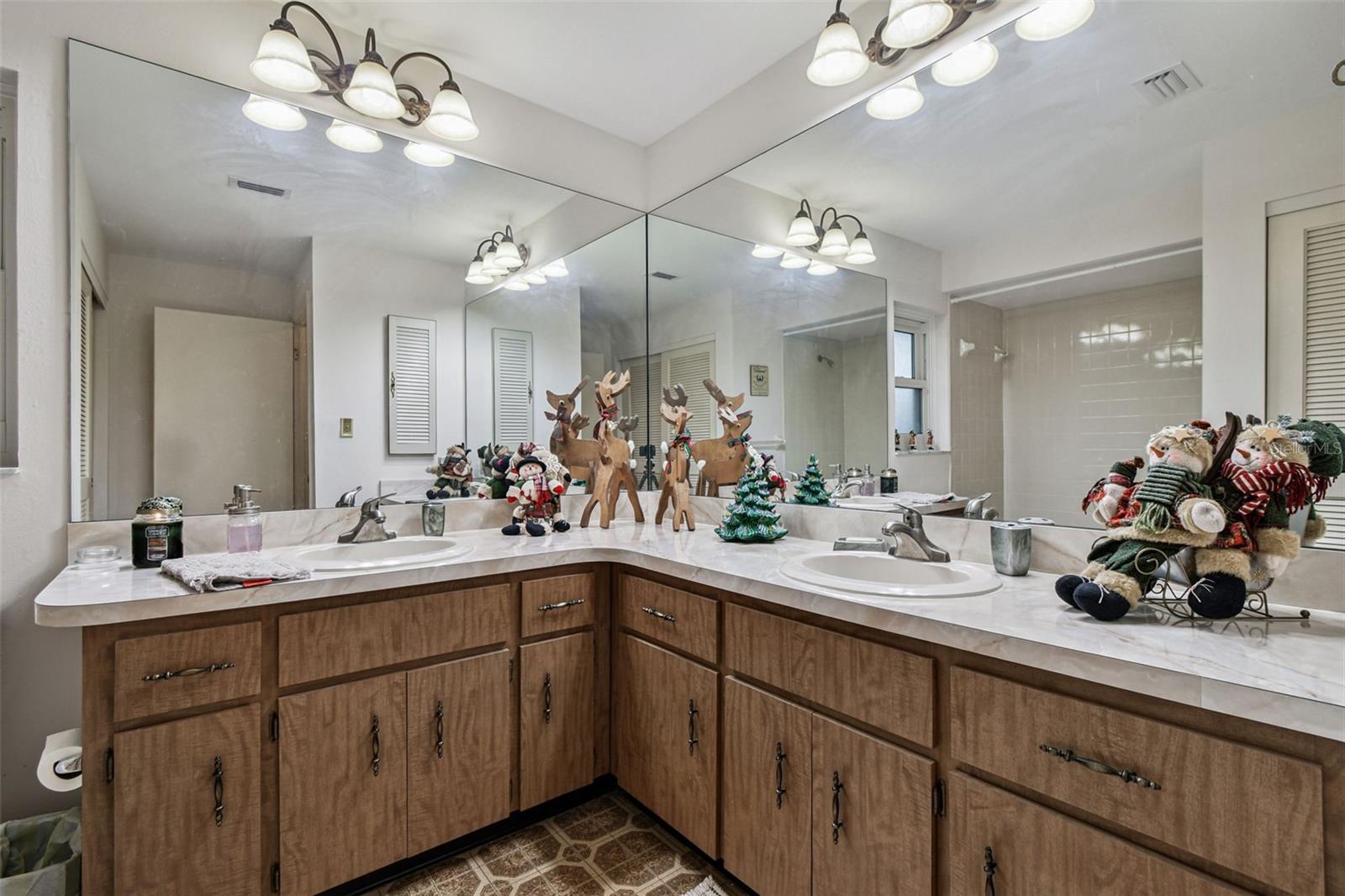 DOVE HOLLOW-UNIT I - Residential