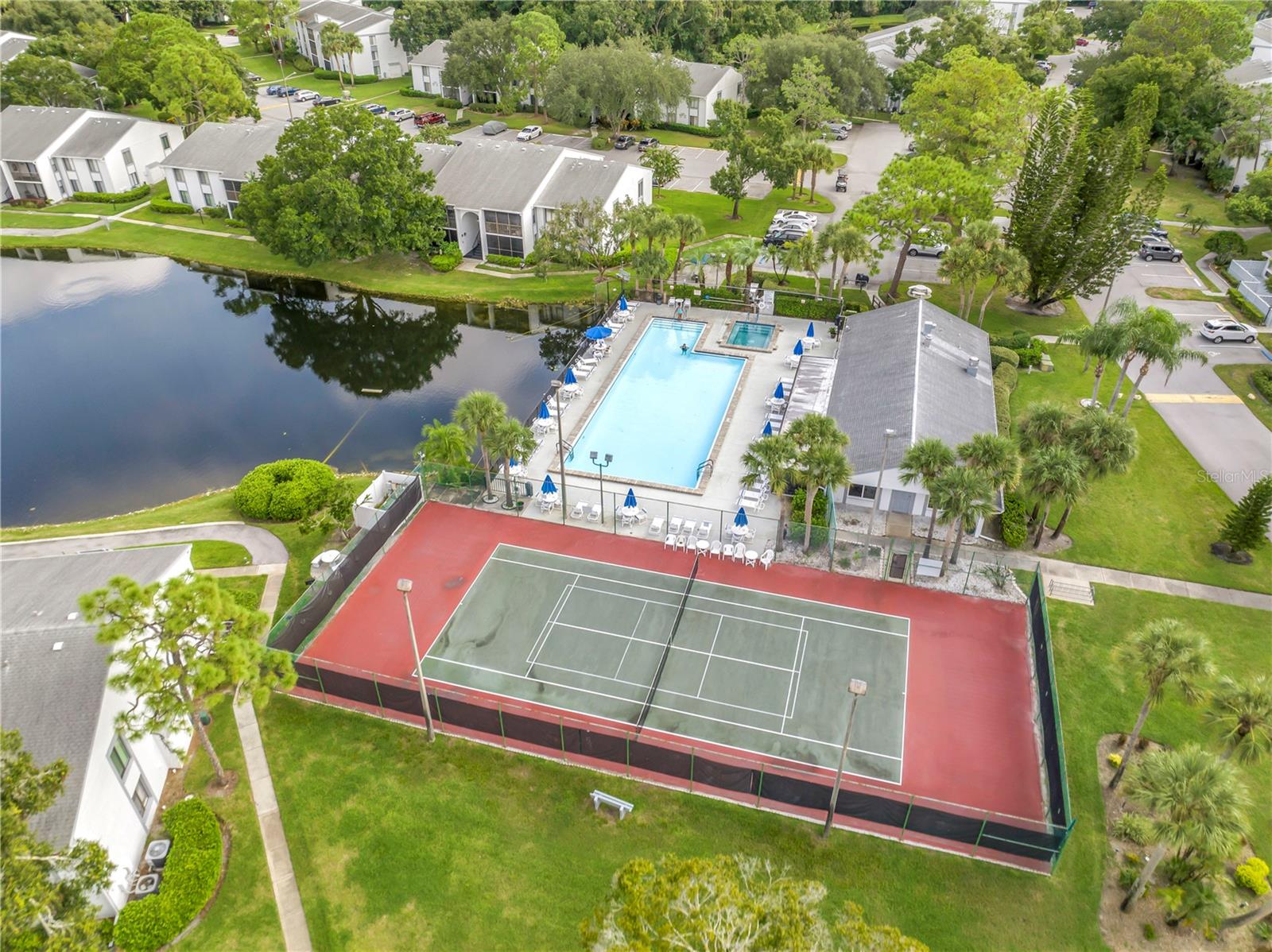 1290 PINE RIDGE CIRCLE E G2