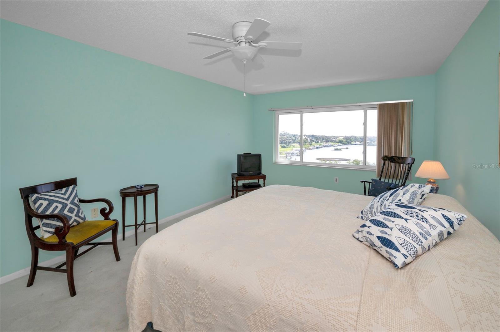 HARBOUR CLUB CONDO 3 - Residential