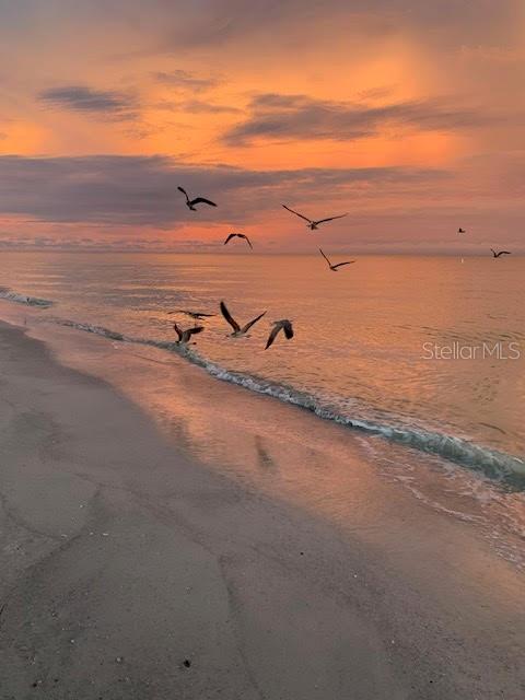 HARBOUR CLUB CONDO 3 - Residential