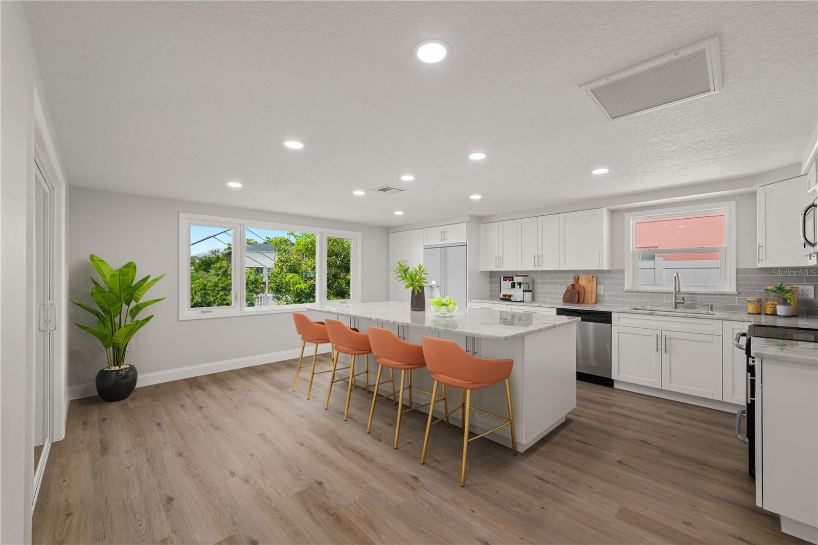 HUDSON BEACH ESTATES - Residential Lease