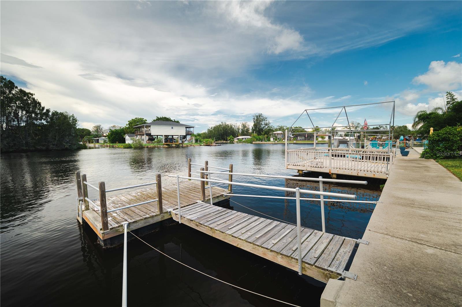 HUDSON BEACH ESTATES - Residential Lease