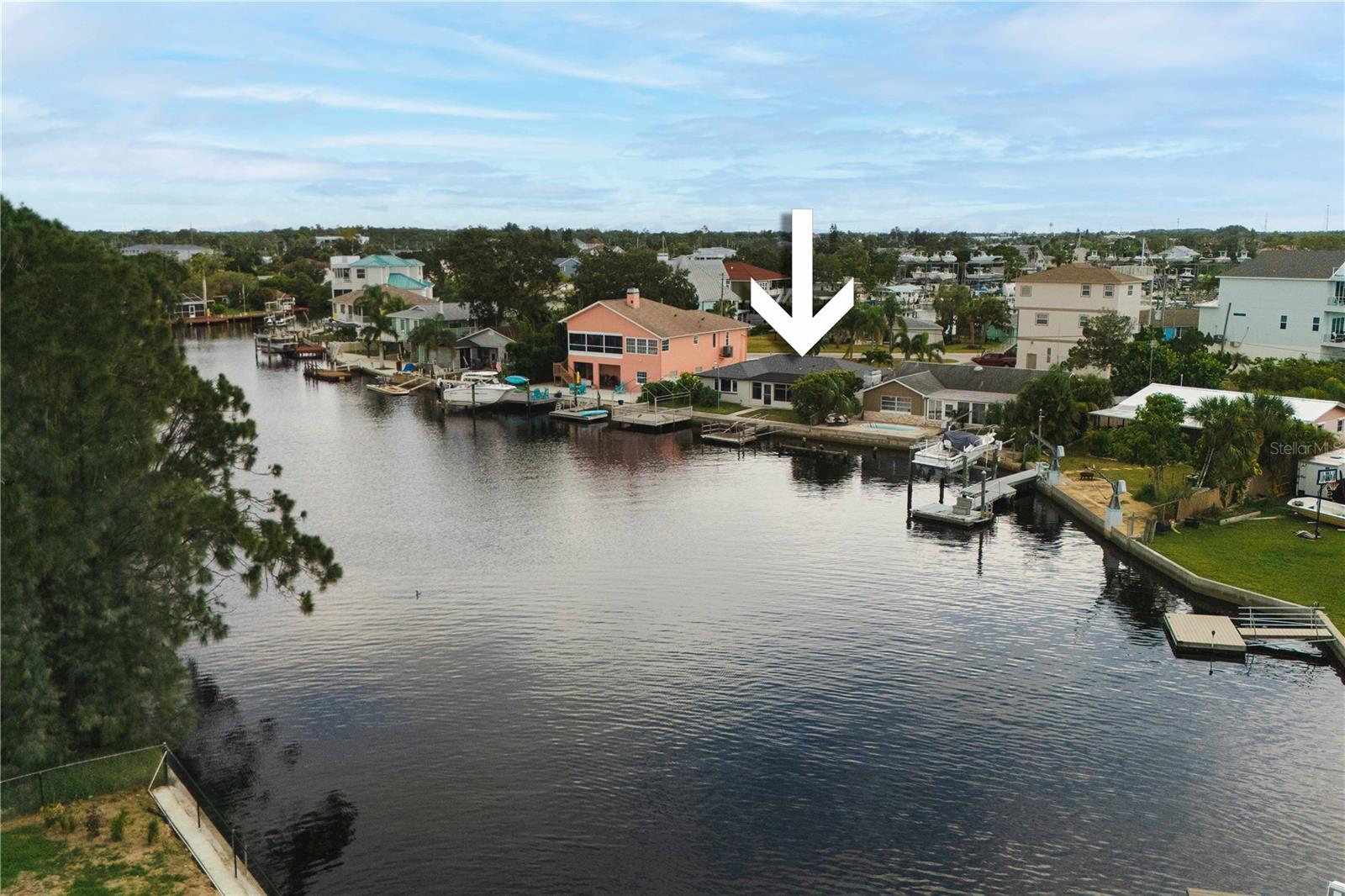 HUDSON BEACH ESTATES - Residential Lease