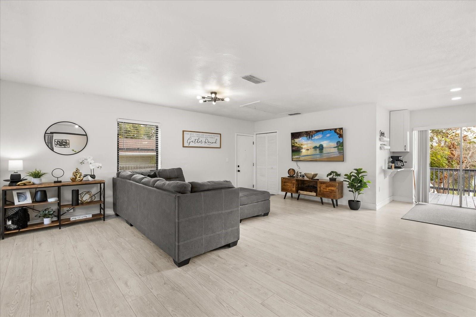 LAKE MARSHA HIGHLANDS FIRST ADD - Residential