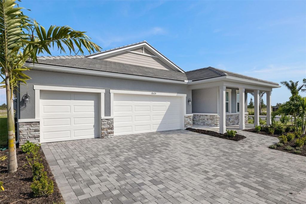Photo of 18424 Vista Park Terrace, Venice, FL 34293 (MLS # TB8323328)