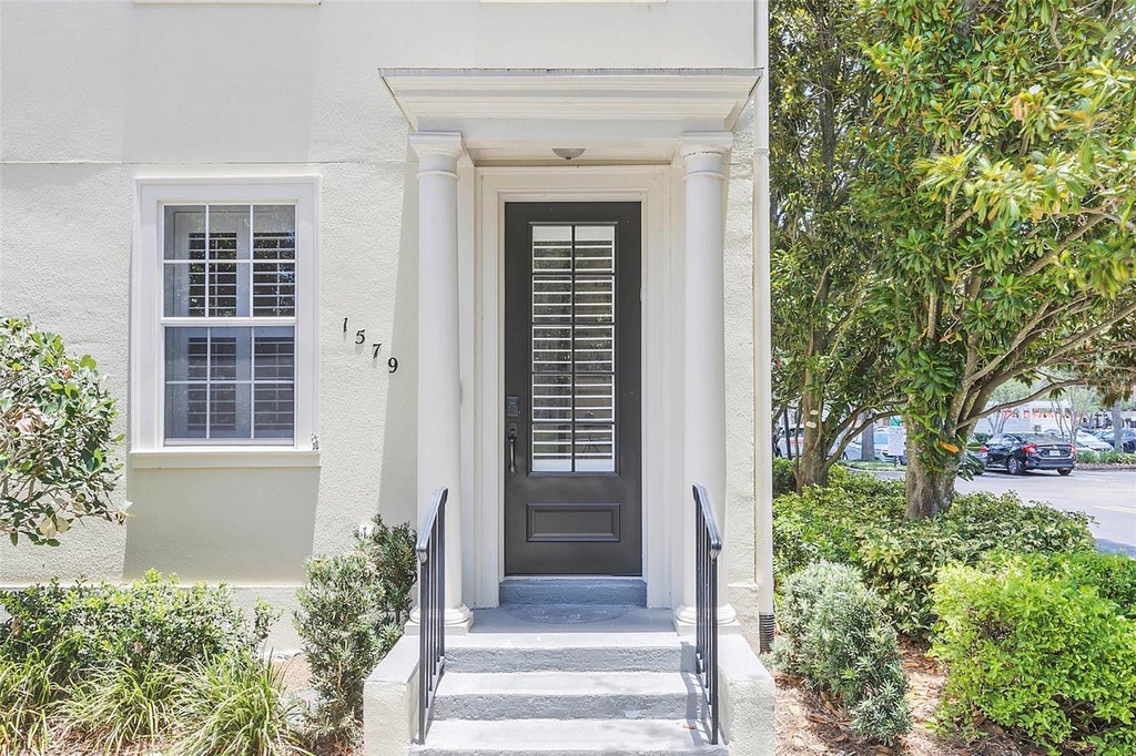 Photo of 1579 Chatfield Place, Orlando, FL 32814 (MLS # O6432961)