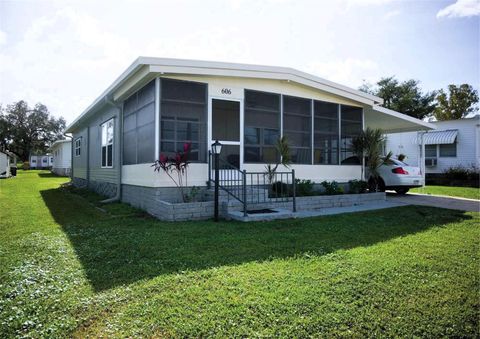 A home in LAKELAND