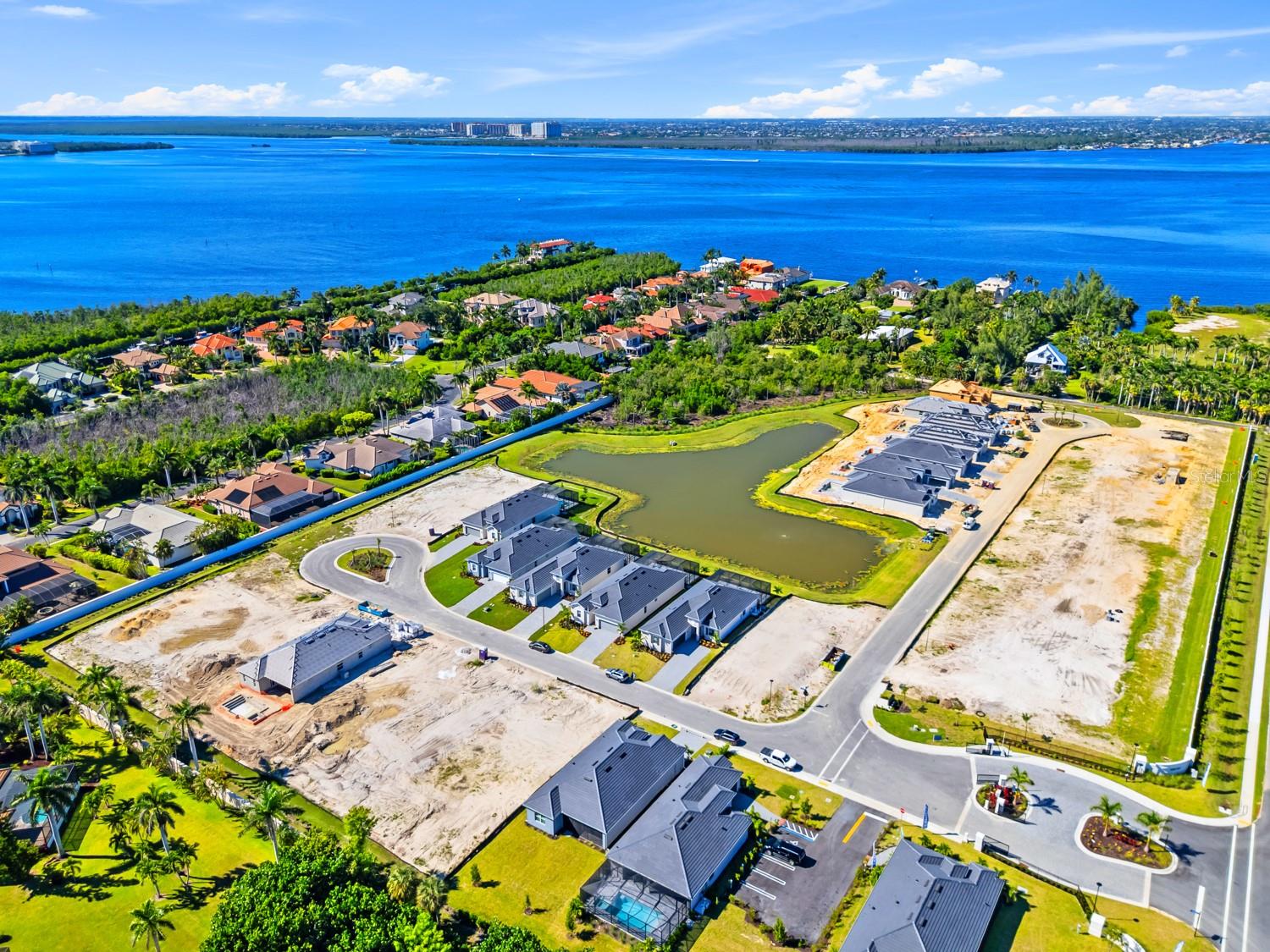 SANDY KEY - Residential