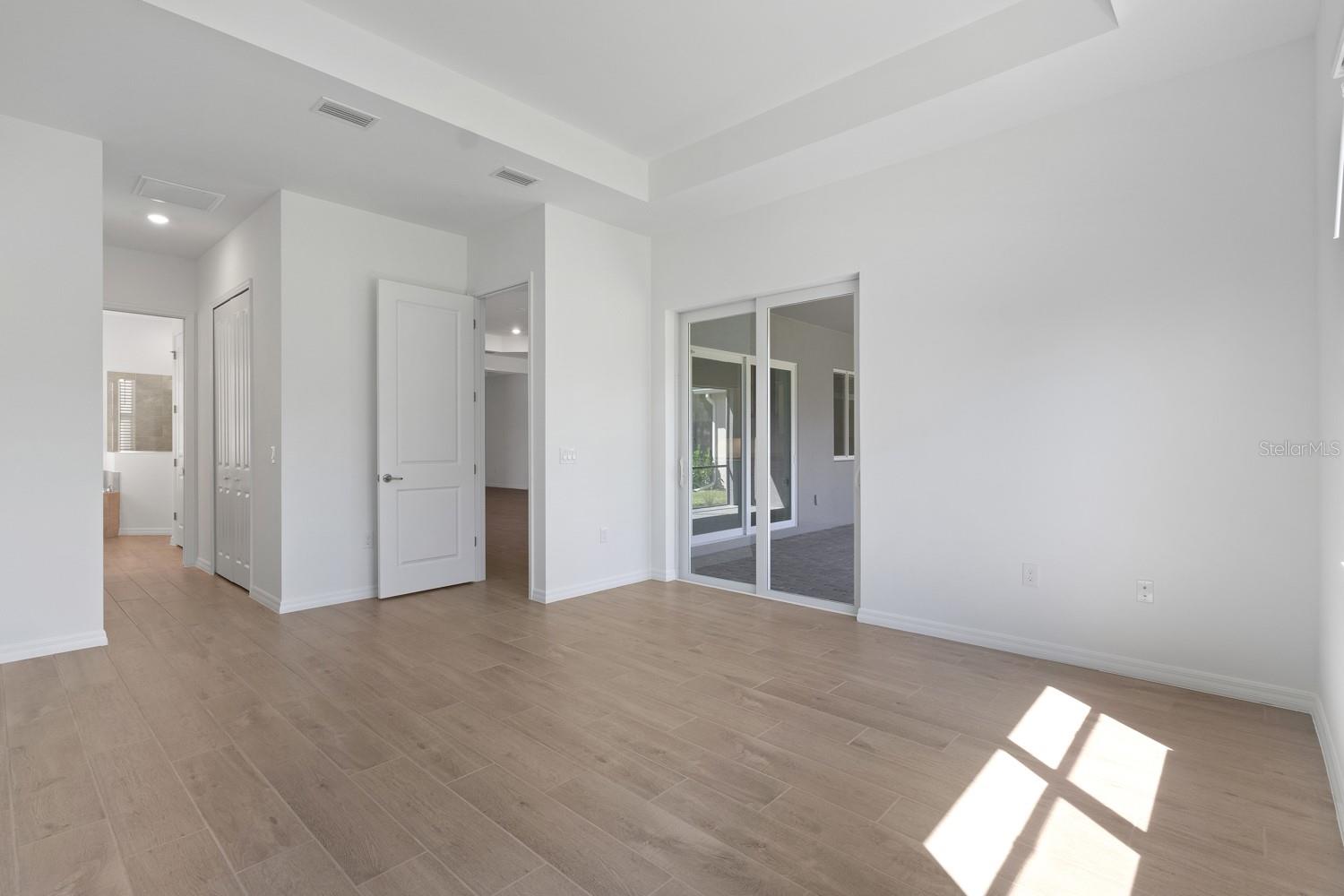 SANDY KEY - Residential