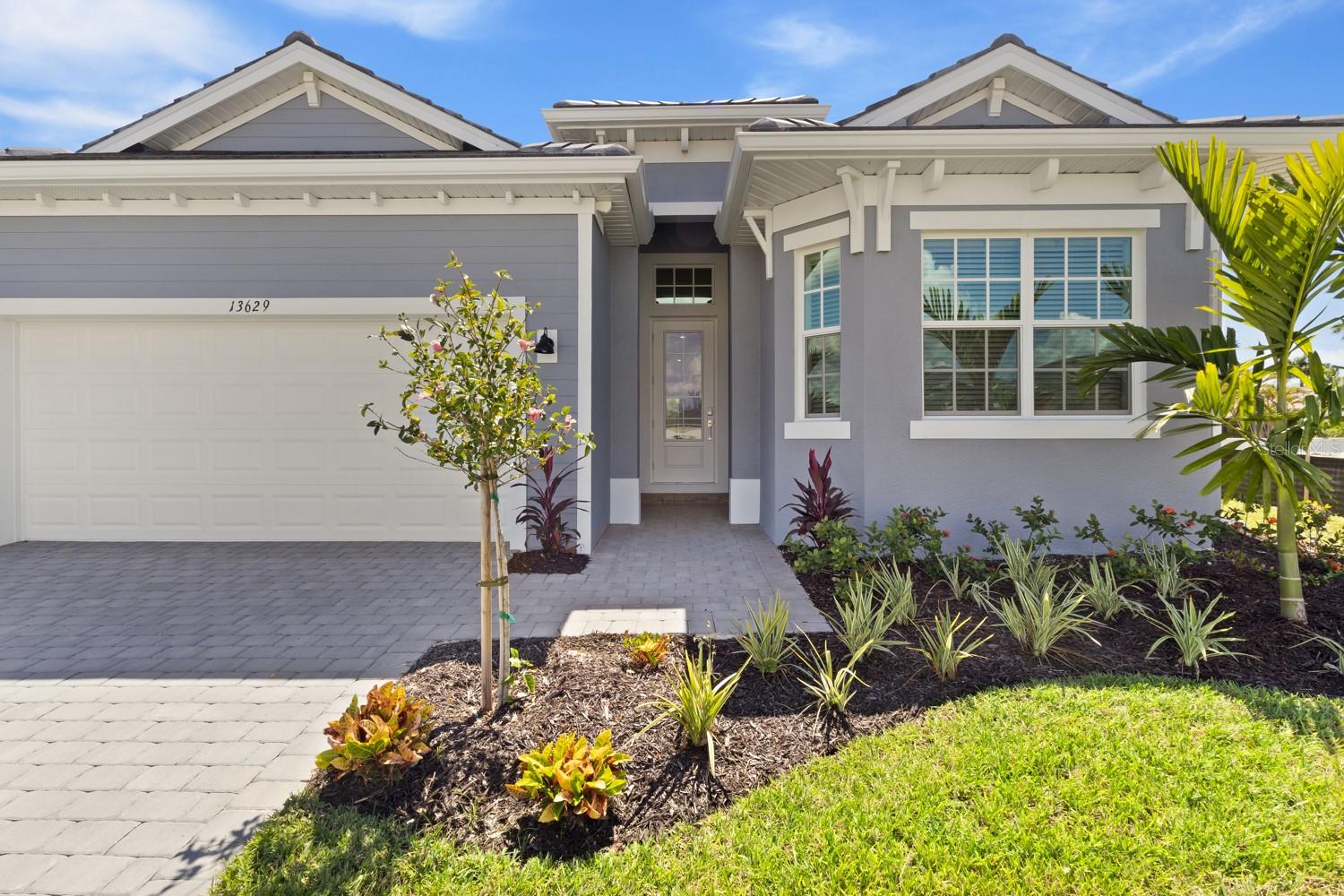 SANDY KEY - Residential