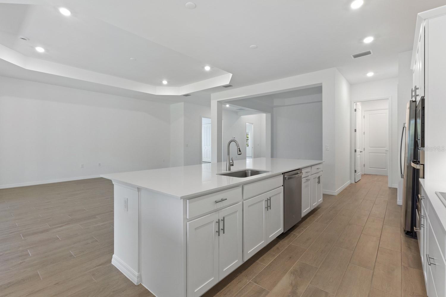 SANDY KEY - Residential