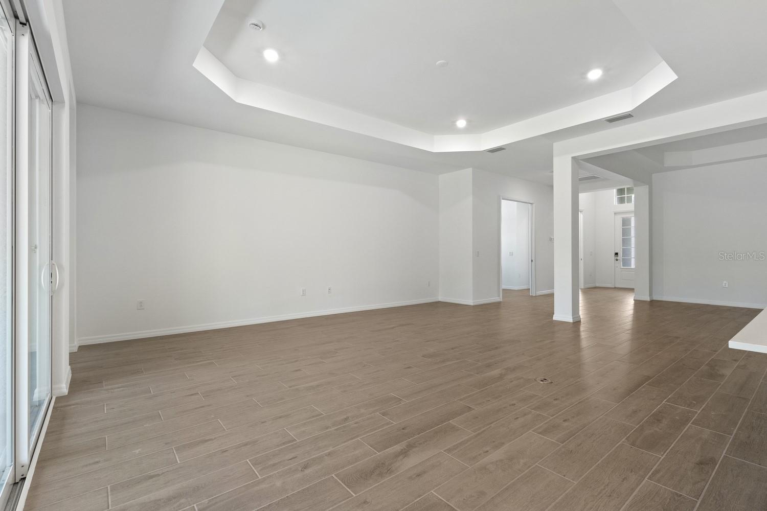 SANDY KEY - Residential