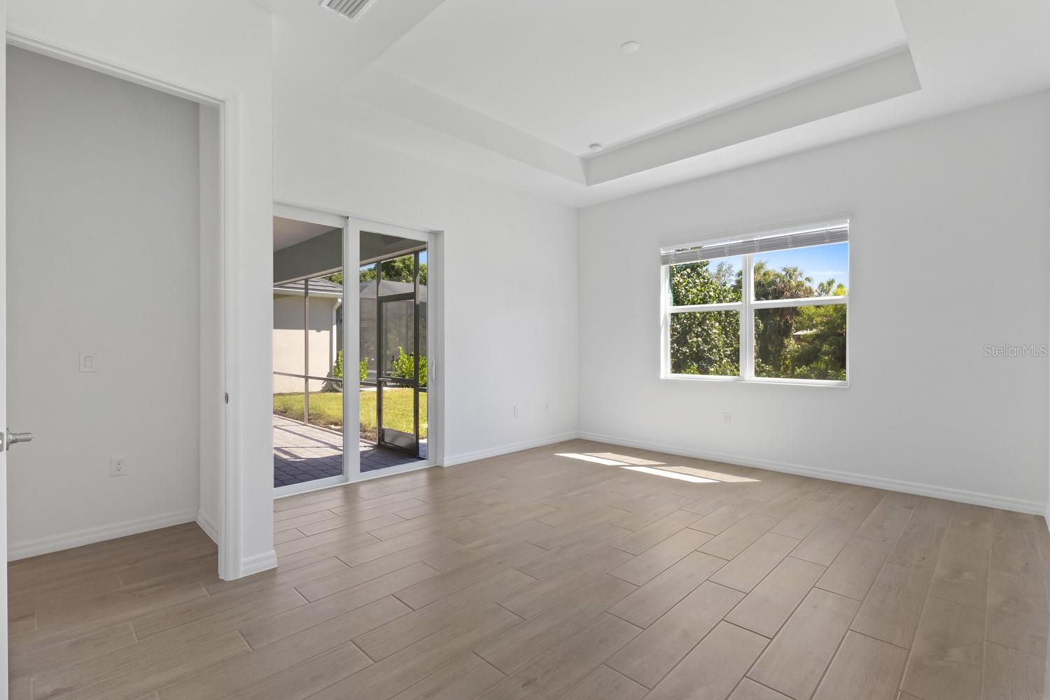 SANDY KEY - Residential