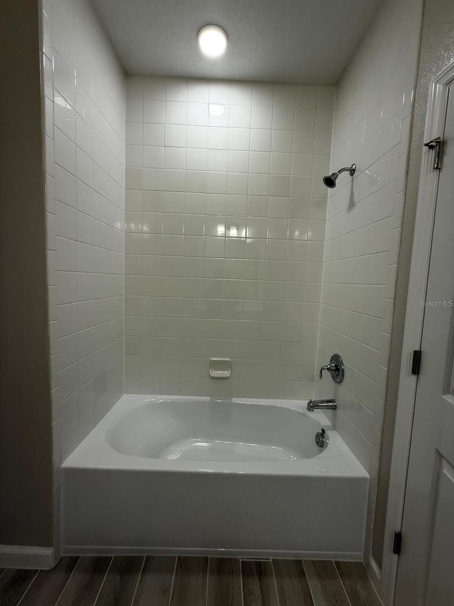 CENTER LAKE ON THE PARK - Residential Lease