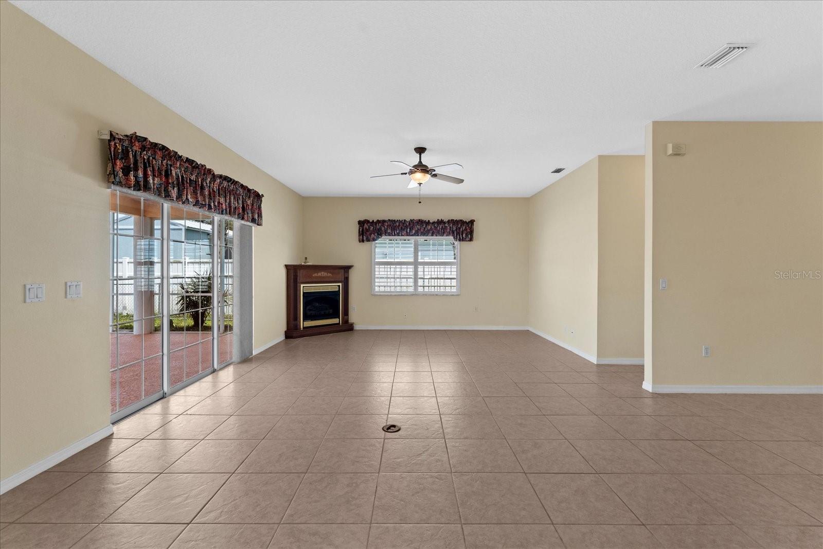 MARITIME ESTATES SUB - Residential Lease