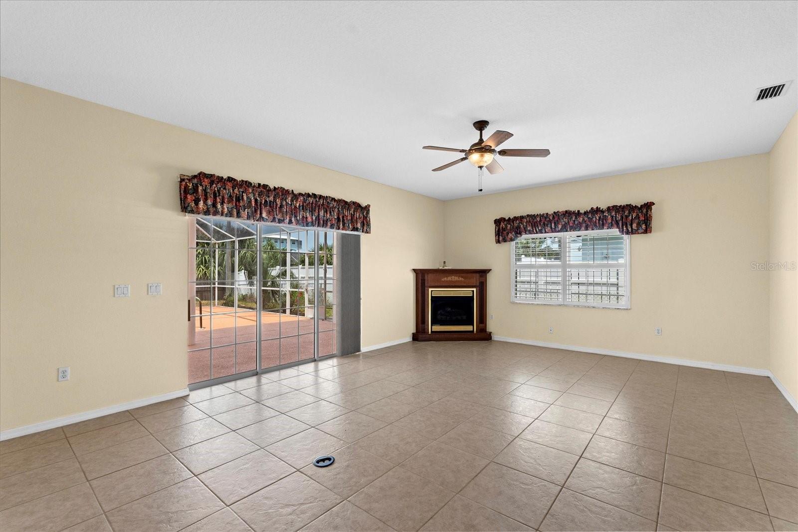 MARITIME ESTATES SUB - Residential Lease