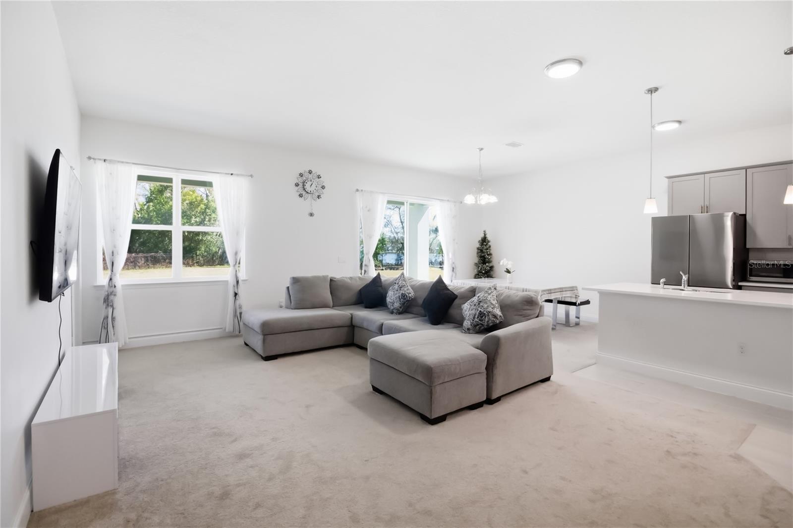 BLUE DIAMOND - Residential