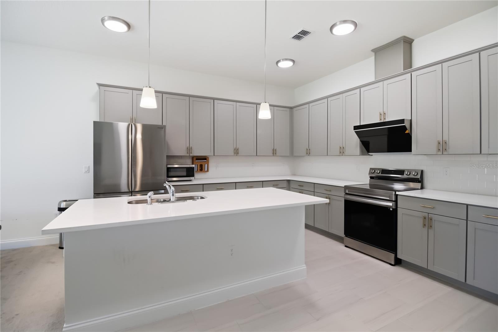 BLUE DIAMOND - Residential