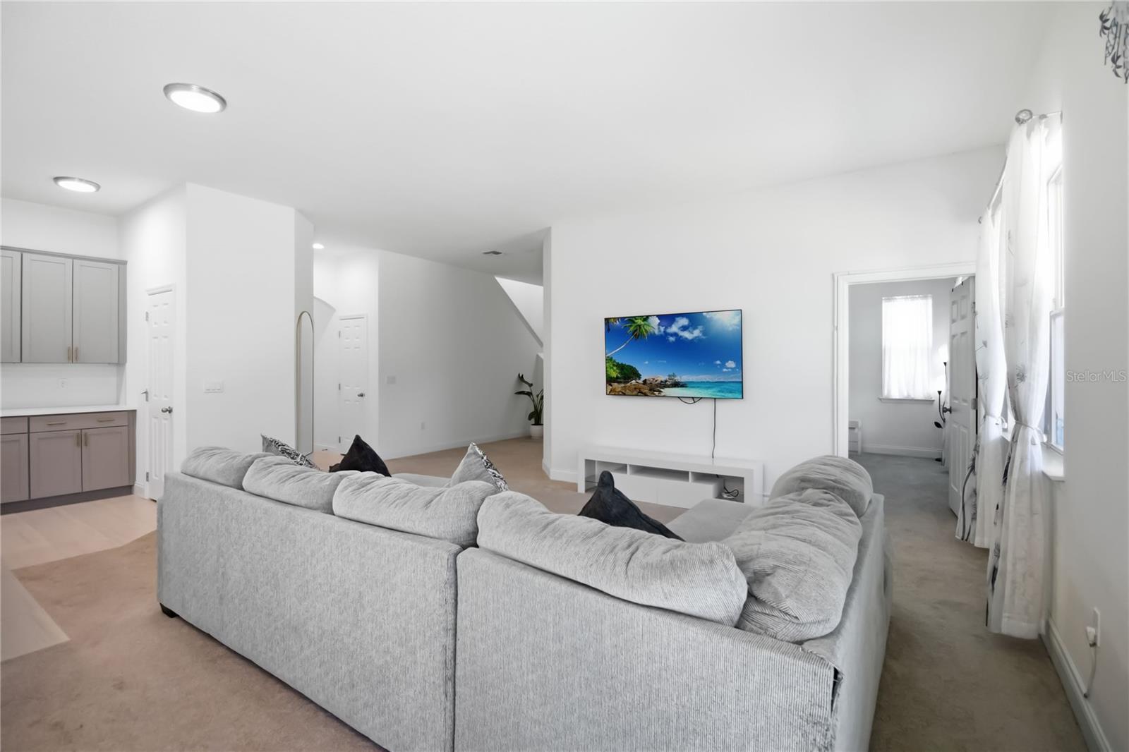 BLUE DIAMOND - Residential