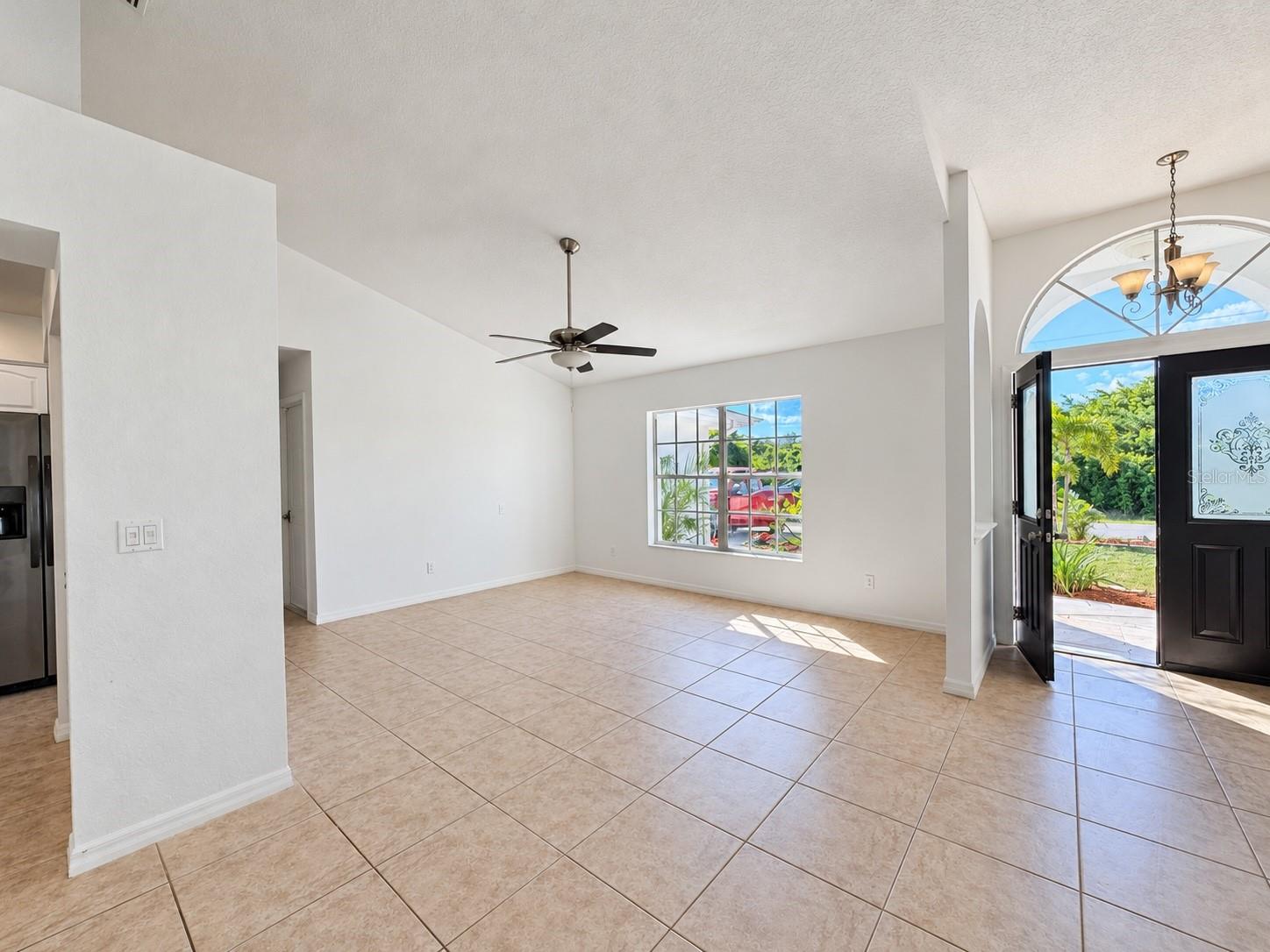 1092 S HARTSDALE STREET, NORTH PORT, FL, 34287 1 1092 S HARTSDALE STREET
