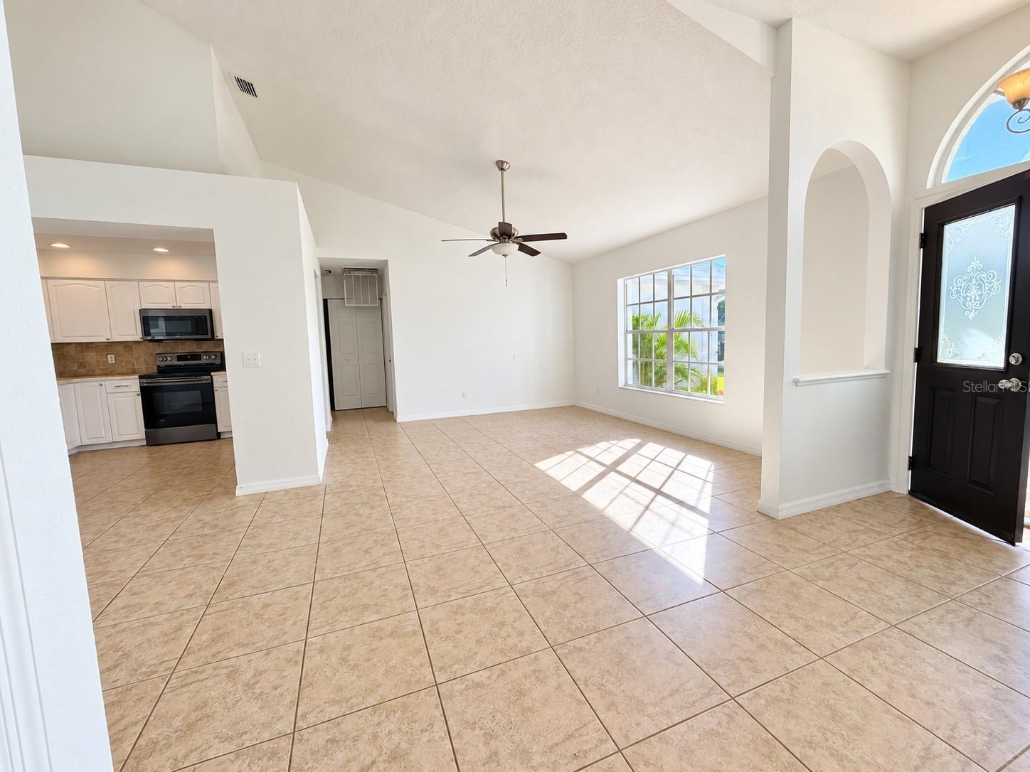 1092 S HARTSDALE STREET, NORTH PORT, FL, 34287 2 1092 S HARTSDALE STREET