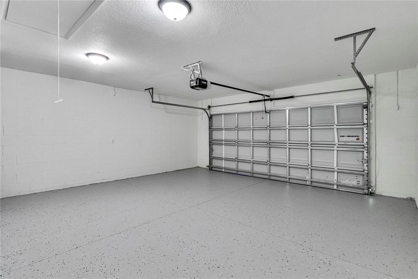 DELTONA LAKES UNIT 16 - Residential